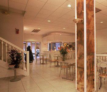 Hotel De Paris 3*
