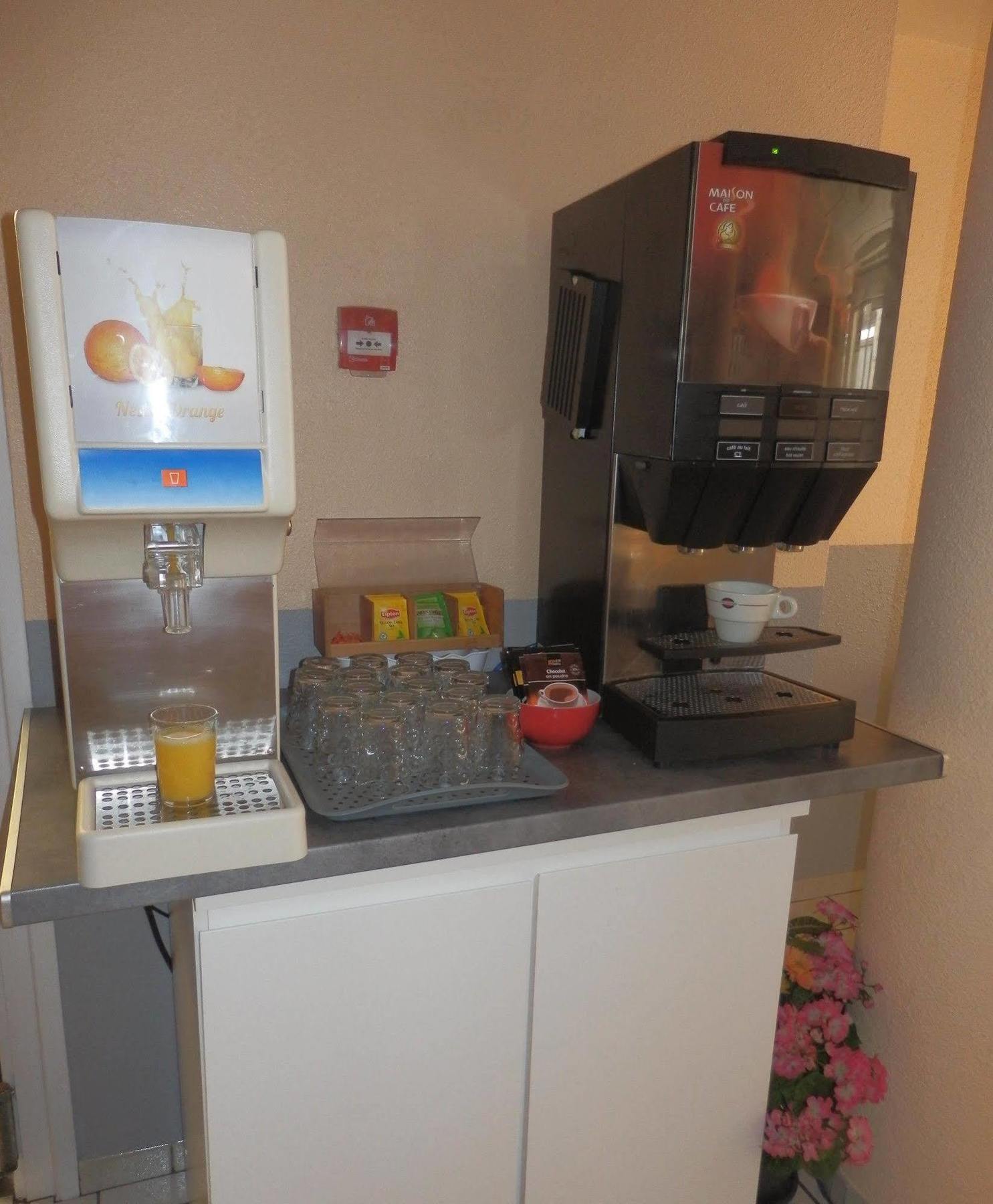 Hotel De Paris Lourdes