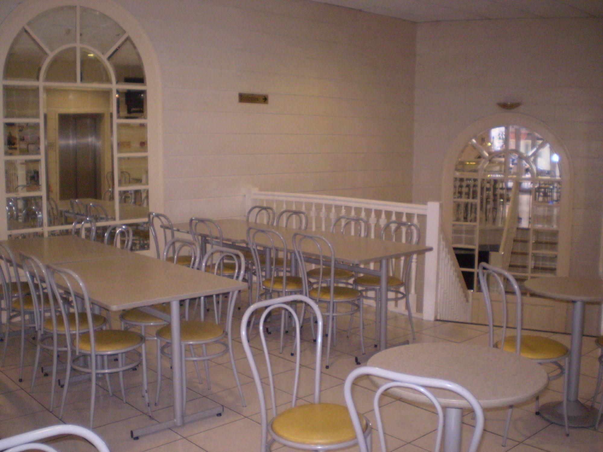 De Paris Hotel